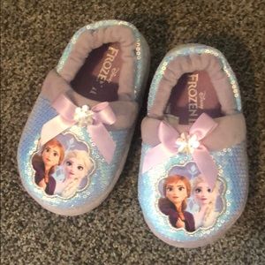 Frozen slippers